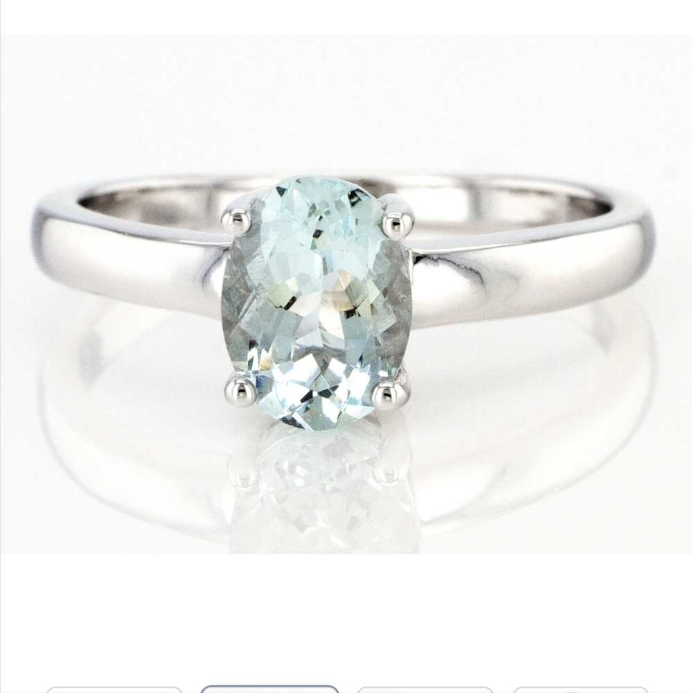 Genuine Aquamarine Solitaire Ring in Sterling Silver Size 7!